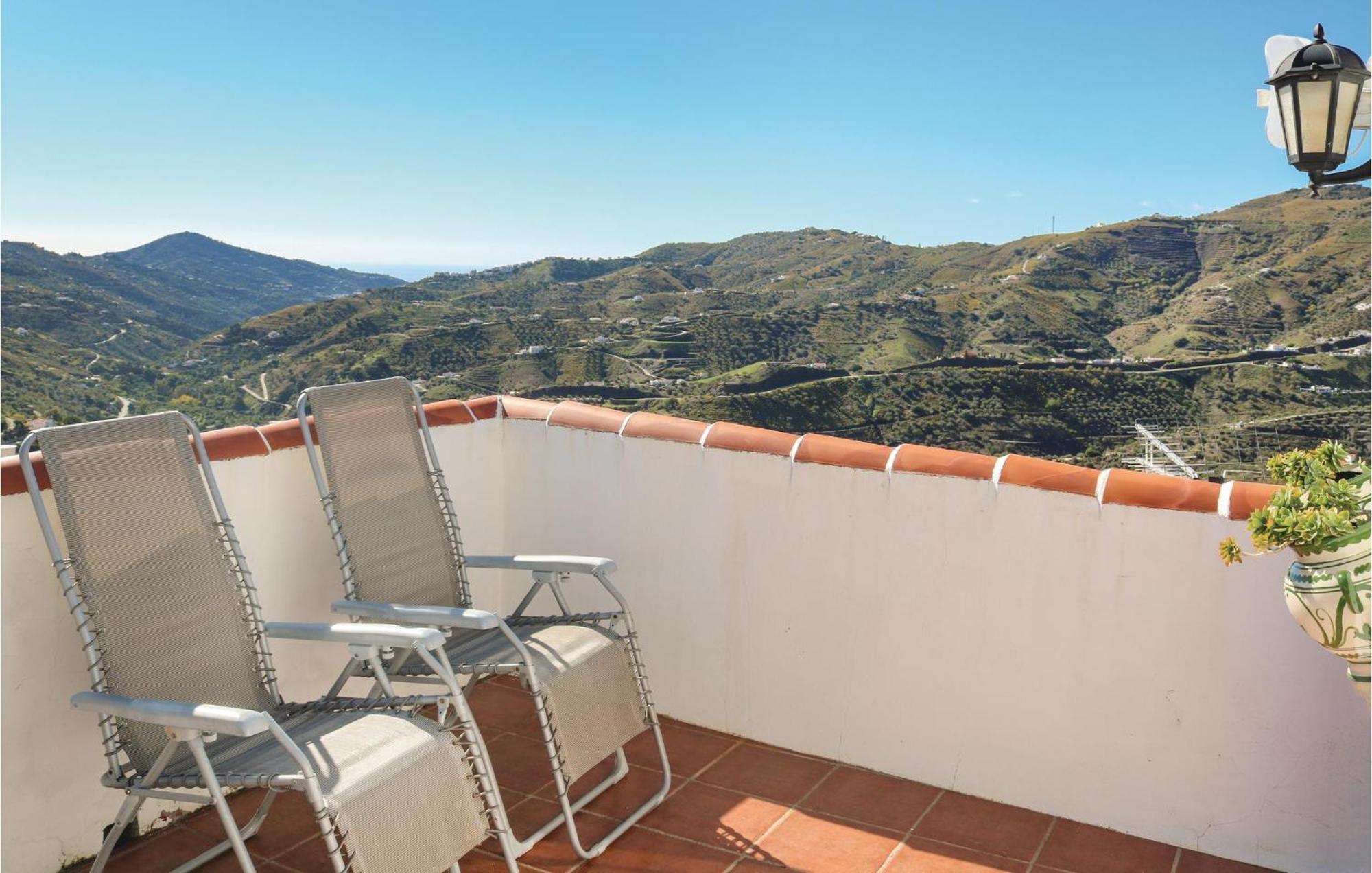 Nice Home In Canillas De Albaida With Wifi Екстер'єр фото